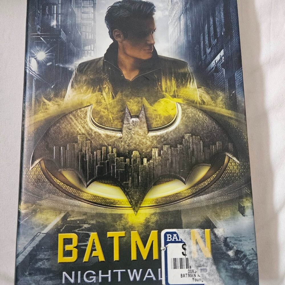 Batman: Nightwalker (DC Icons Series) - Hardcover By Lu, Marie